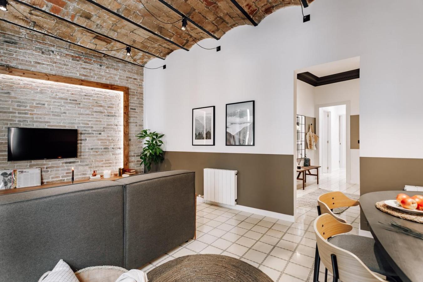 Sabre - 2 Bedrooms And Office In Gracia